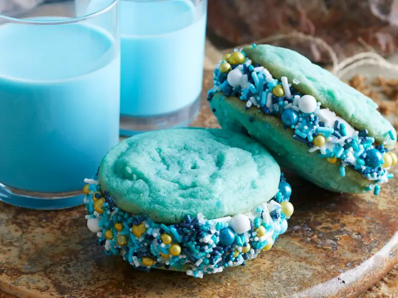 Star Wars: Galactic Baking - Bantha Blue Butter Sandwich Cookies