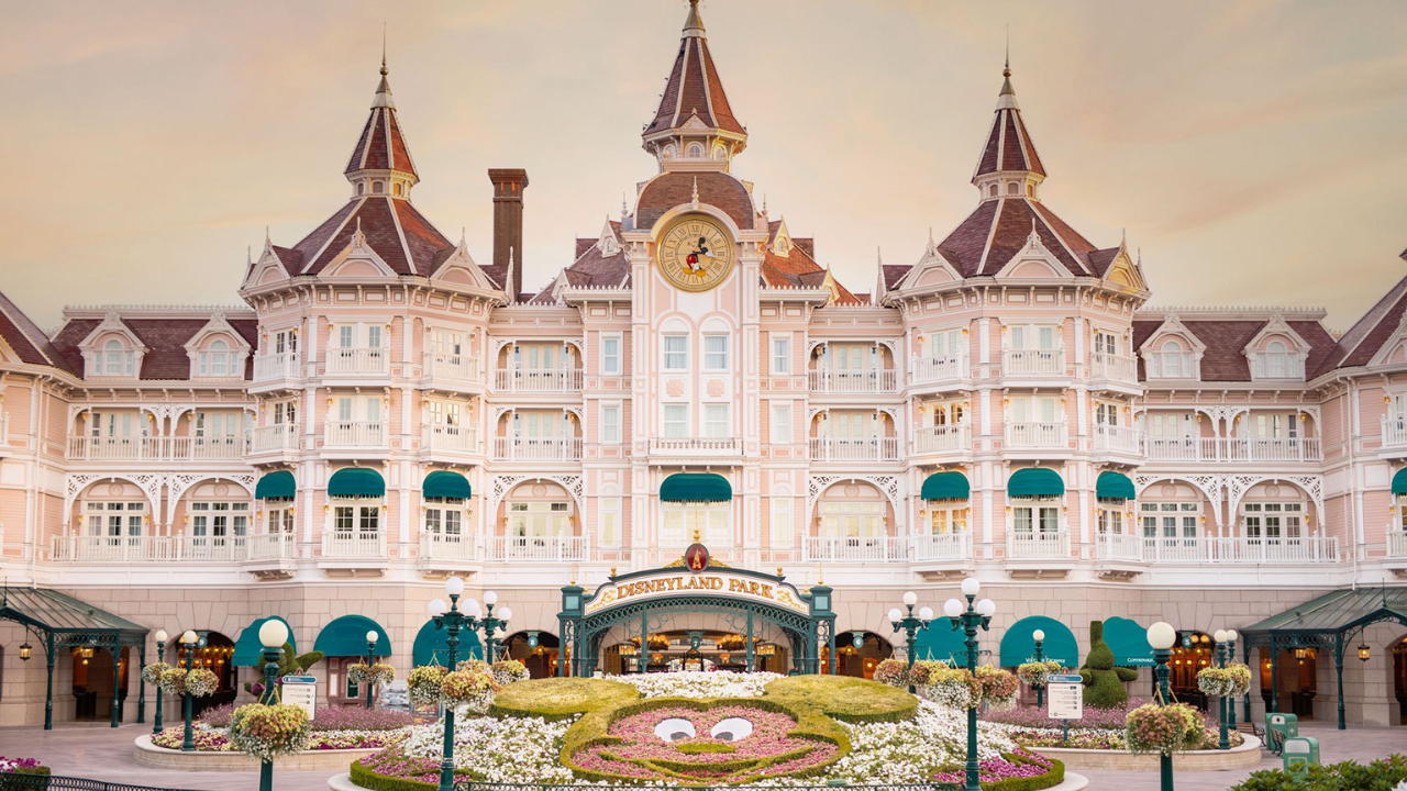 Disneyland Hotel at Disneyland Paris to Get Royal Refurbishment