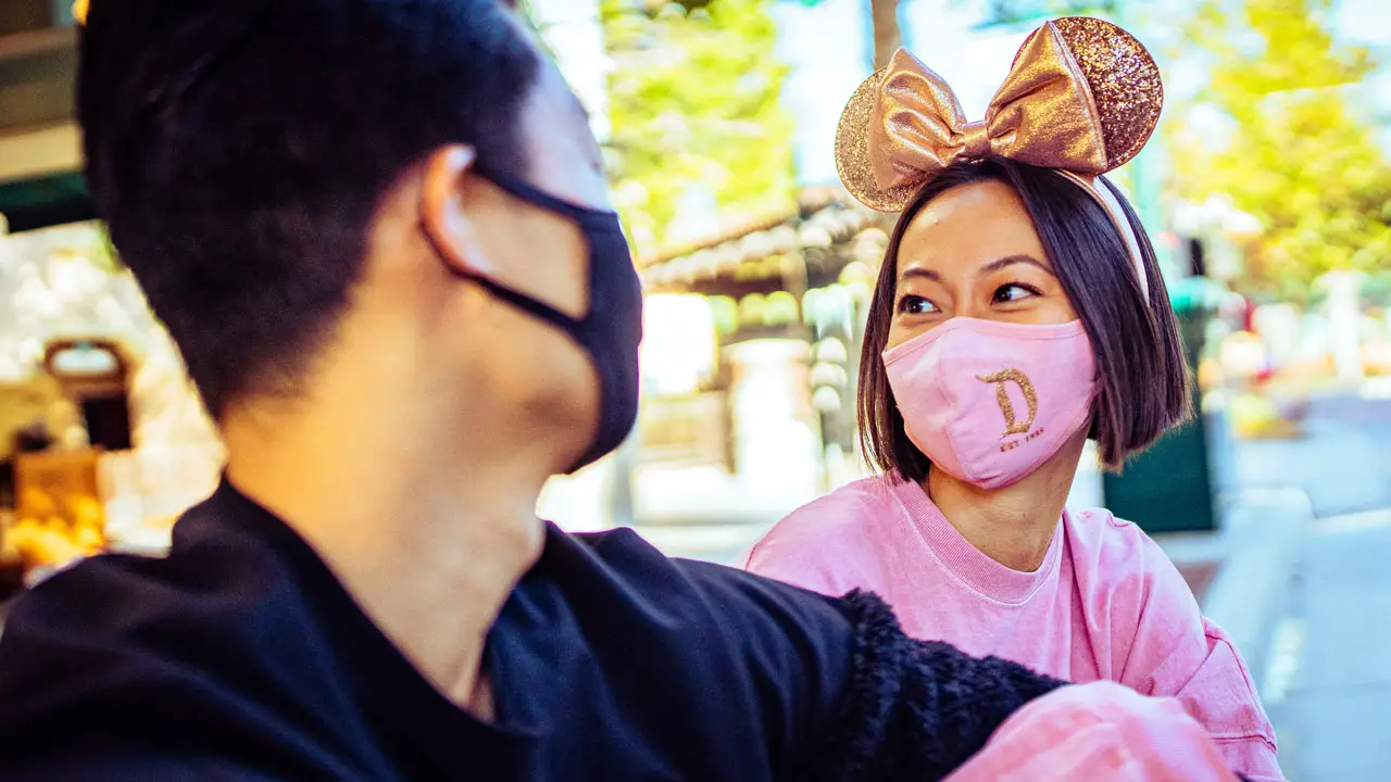 Walt Disney World Updates Face Mask Guidelines for Outdoor Photos