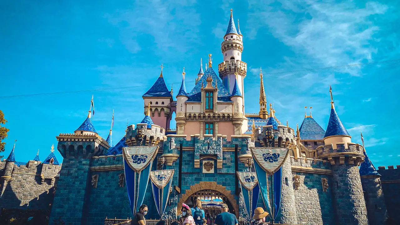 Disneyland Resort Holds In-Person Job Fair at Disneyland Hotel