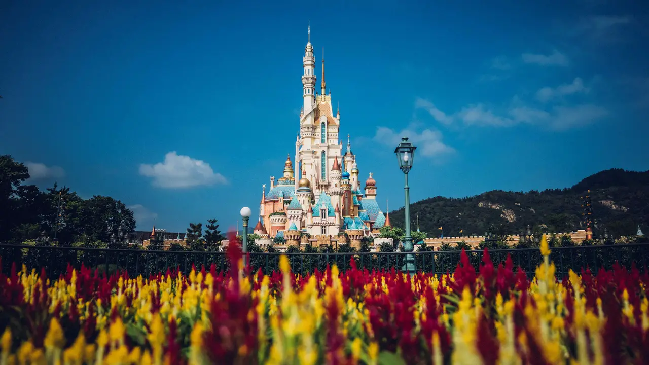 Closure of Hong Kong Disneyland Extended to February 23