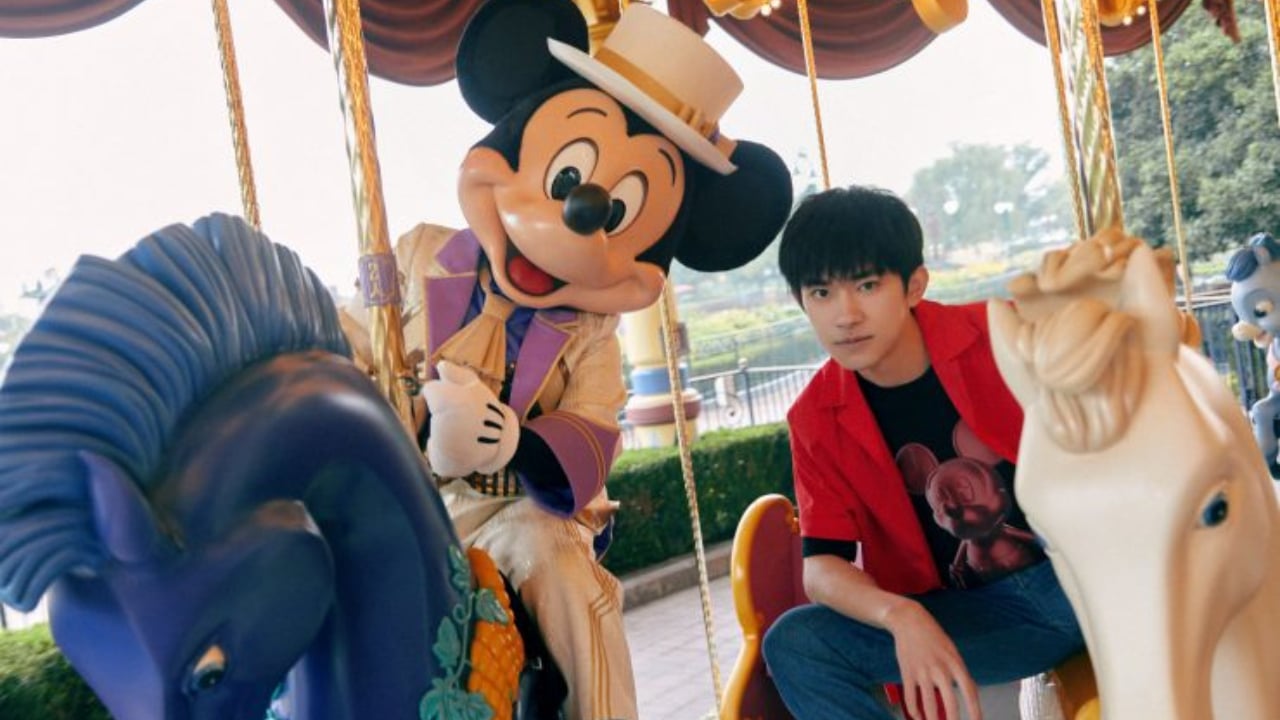Shanghai Disney Resort Unveils 5th Birthday Celebration Limited Merchandise Collection Designed in Collaboration with Jackson Yee