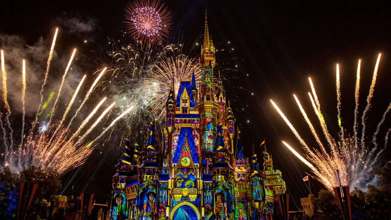 Happily Ever After Returns to the Skies of Magic Kingdom