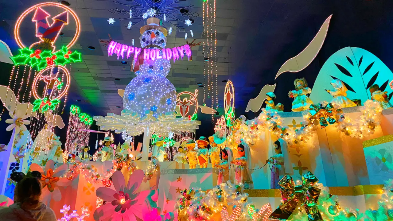 “it’s a small world” Holiday Holiday Opens at Disneyland