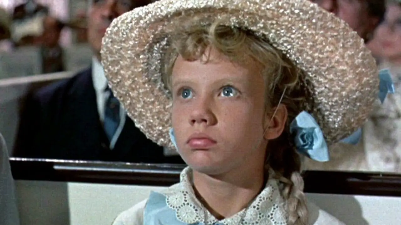 Hayley Mills is Given Replacement Oscar After Original is Stolen