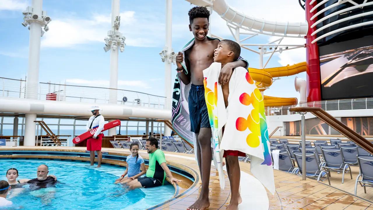H2-Whoa! First Disney Attraction at Sea Makes a Splash Aboard the Disney Wish