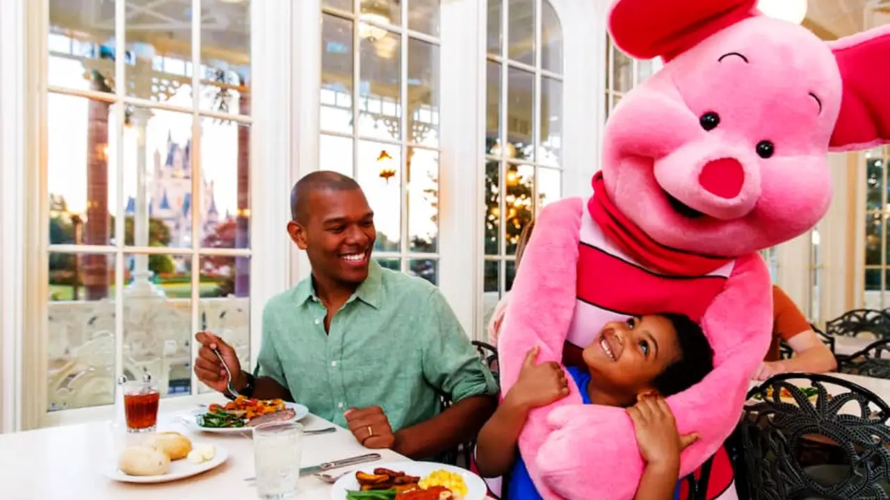 Disney+ Subscribers Can Enjoy Free Disney Dining Plan at Walt Disney World Resort