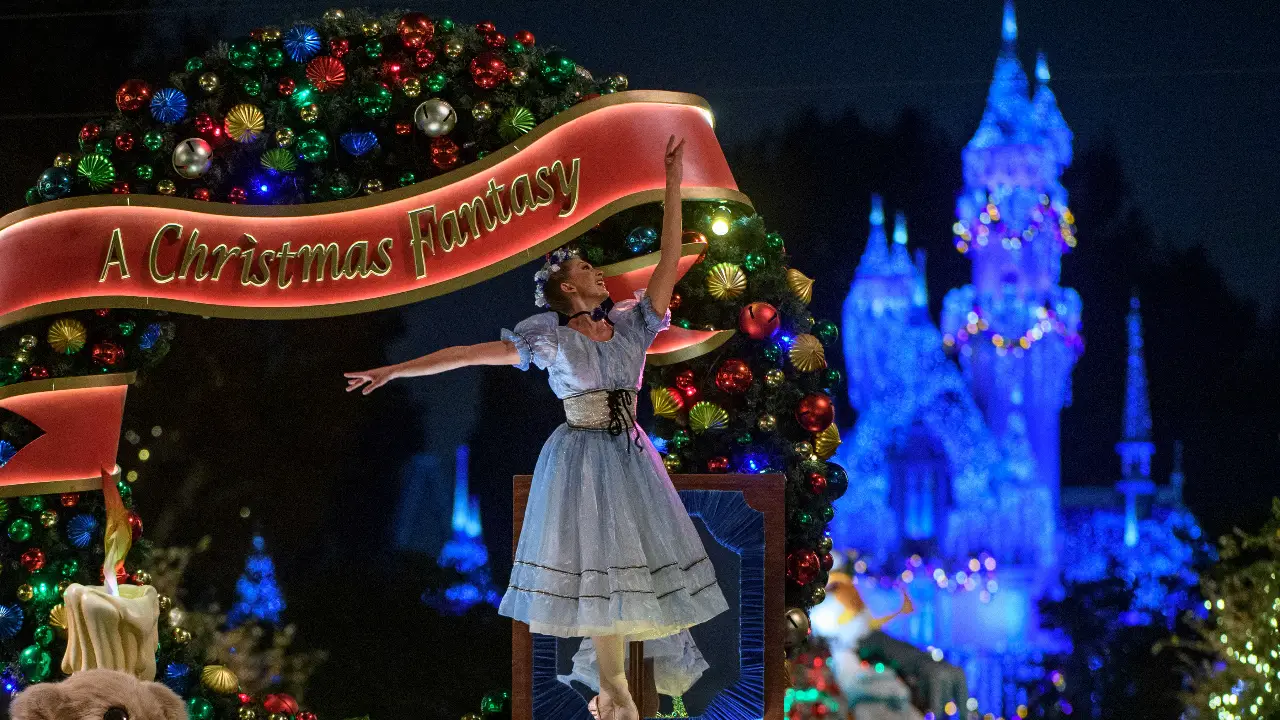 Disneyland Resort Announces Holiday Entertainment Offerings