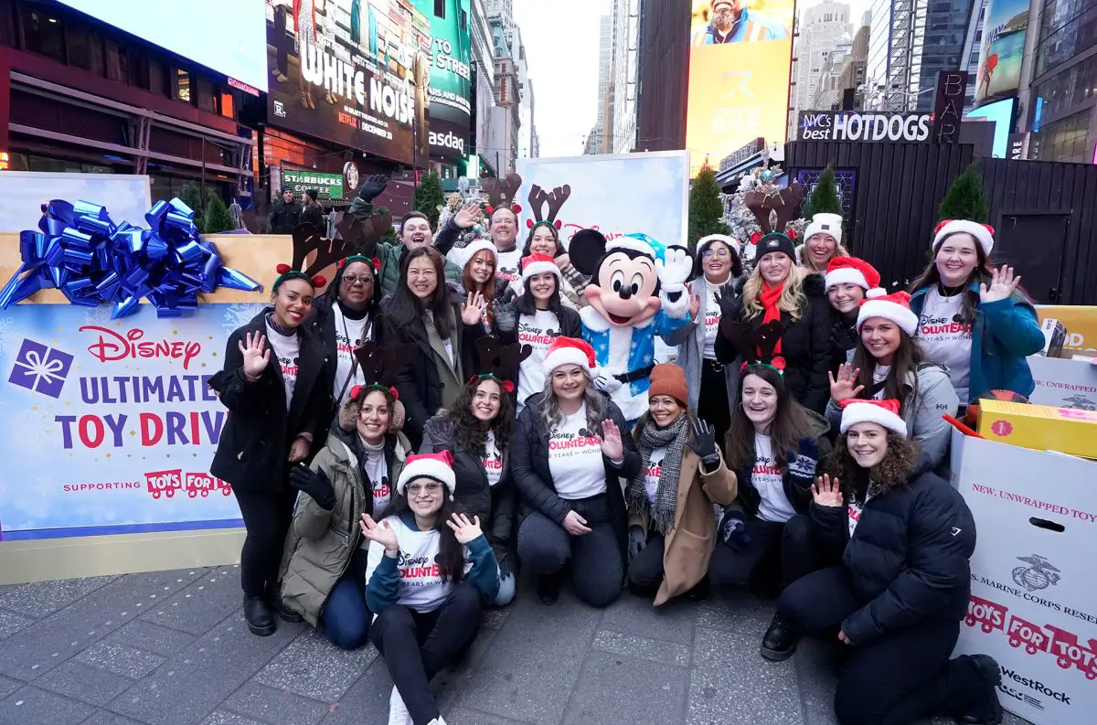 disney-delivers-75-000-toys-to-children-in-need-through-the-disney