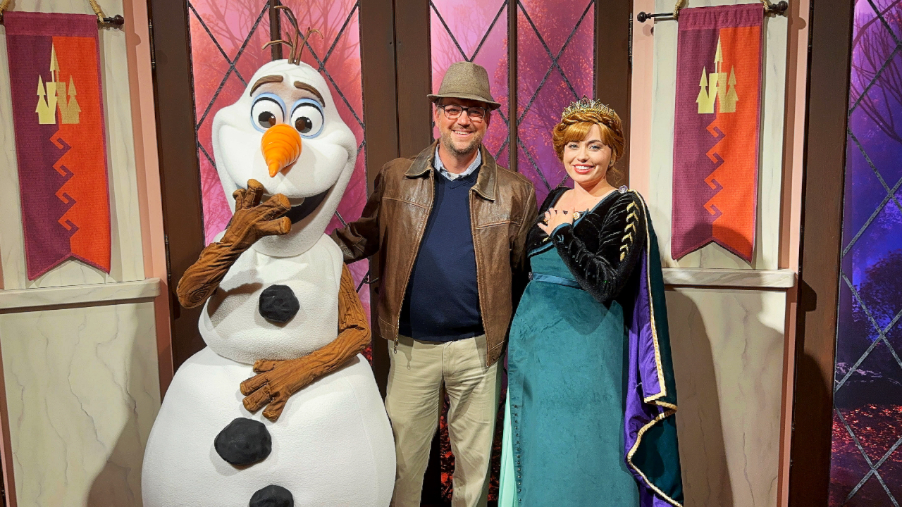 VIDEO/PHOTOS: Arendelle Royal Residents Return to Animation Building in Disney California Adventure