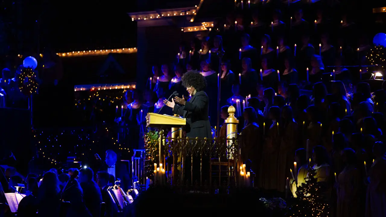 A Beautiful Night is Had at Disneyland as Viola Davis Narrates the 2022 Candlelight Processional