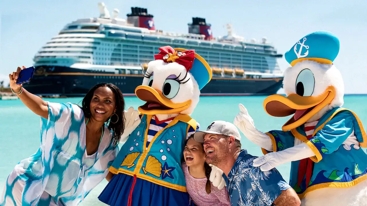 Disney Cruise Line is Recognized as Best for Families and also the Best in the Caribbean