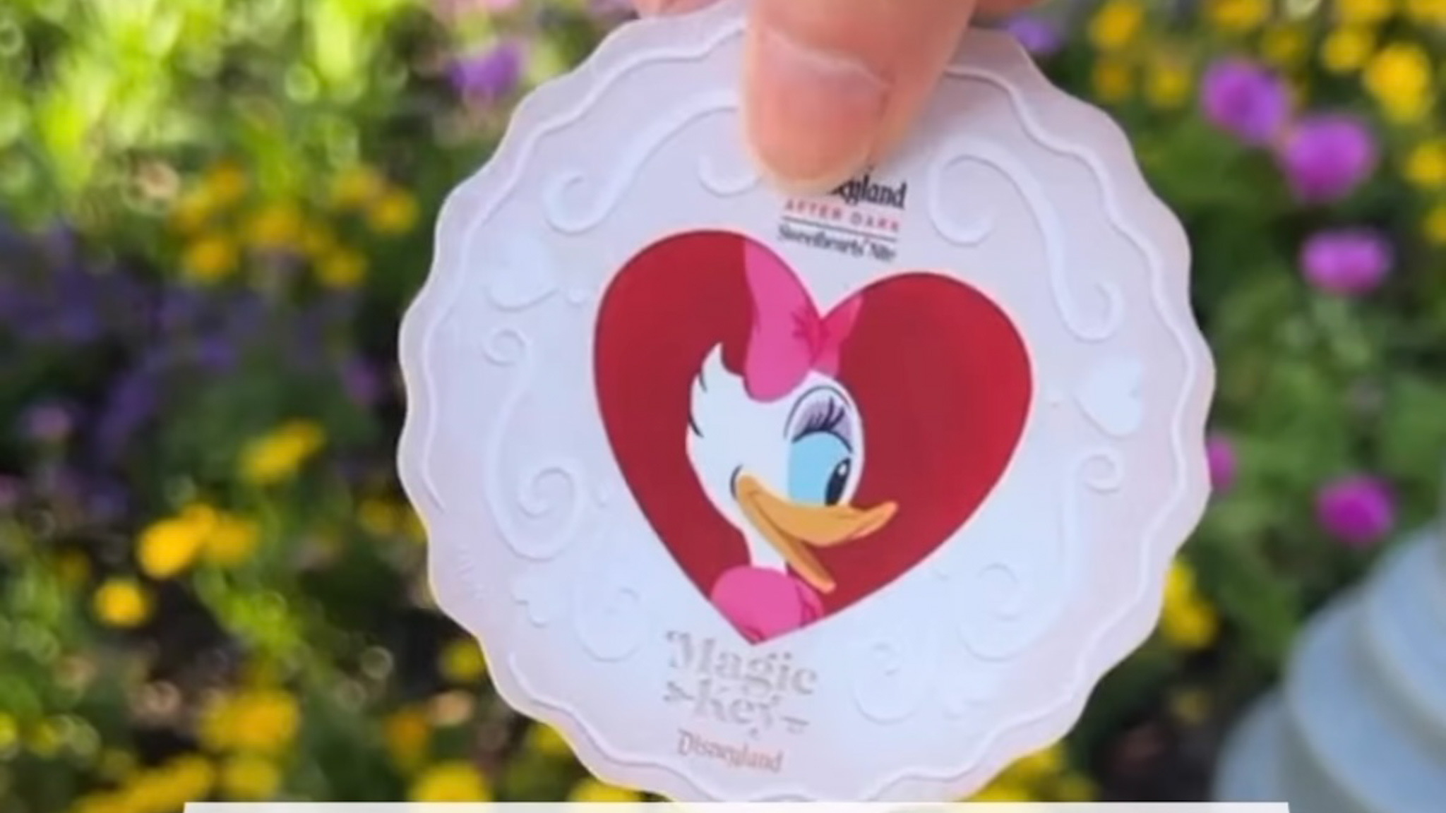 Special Keepsake Offered to Magic Key Holders Attending Disneyland After Dark: Sweethearts’ Nite