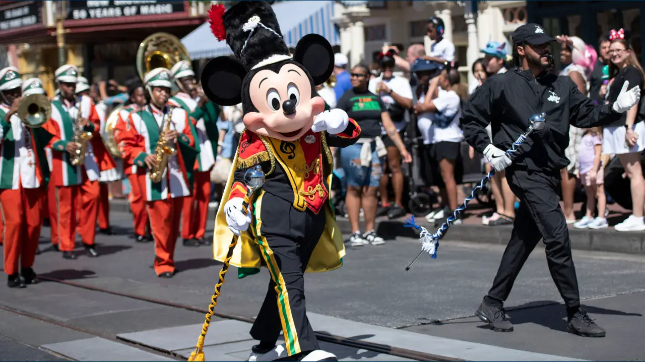 High School Students Take Magical Ride in Disney Dreamers Academy Parade at Walt Disney World Resort