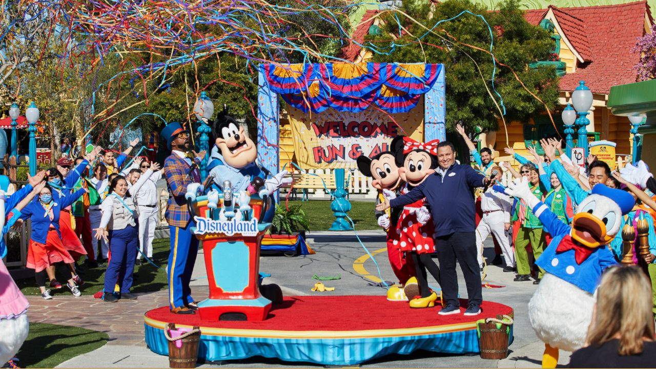Mickey’s Toontown Officially Dedicated Ahead of Opening Day at Disneyland