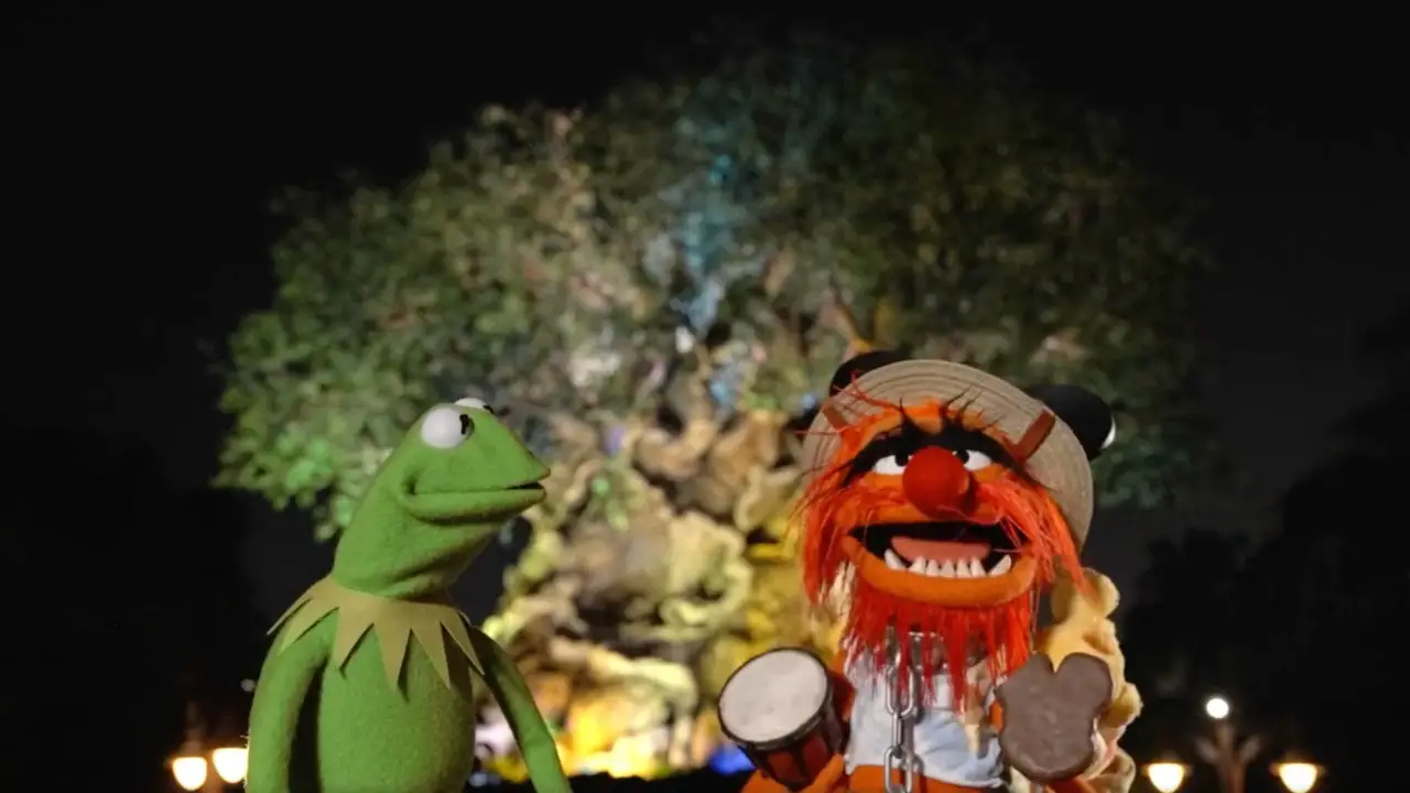 Kermit the Frog and Animal Visit Disney’s Animal Kingdom Ahead Of Its 25th Anniversary