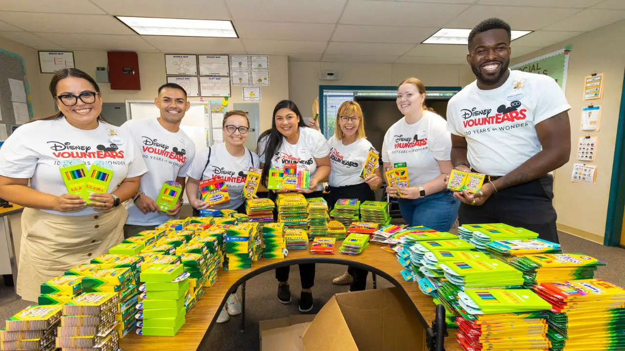 Disney VoluntEARS Come Together to Donate to Anaheim Students