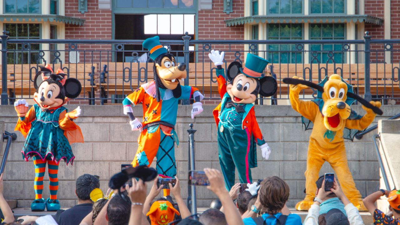 Mickey Mouse and Friends Debut New Halloween Costumes on Main Street, USA at Disneyland!