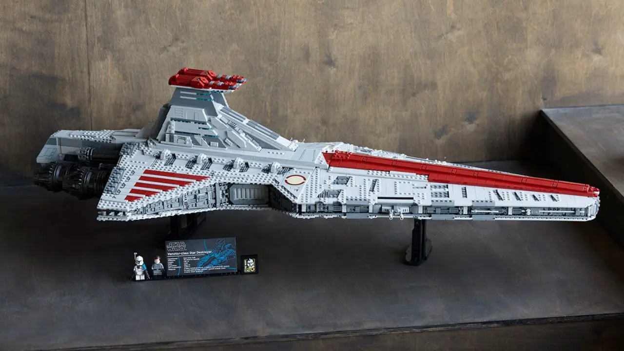 LEGO Star Wars UCS Venator-Class Republic Attack Cruiser Revealed