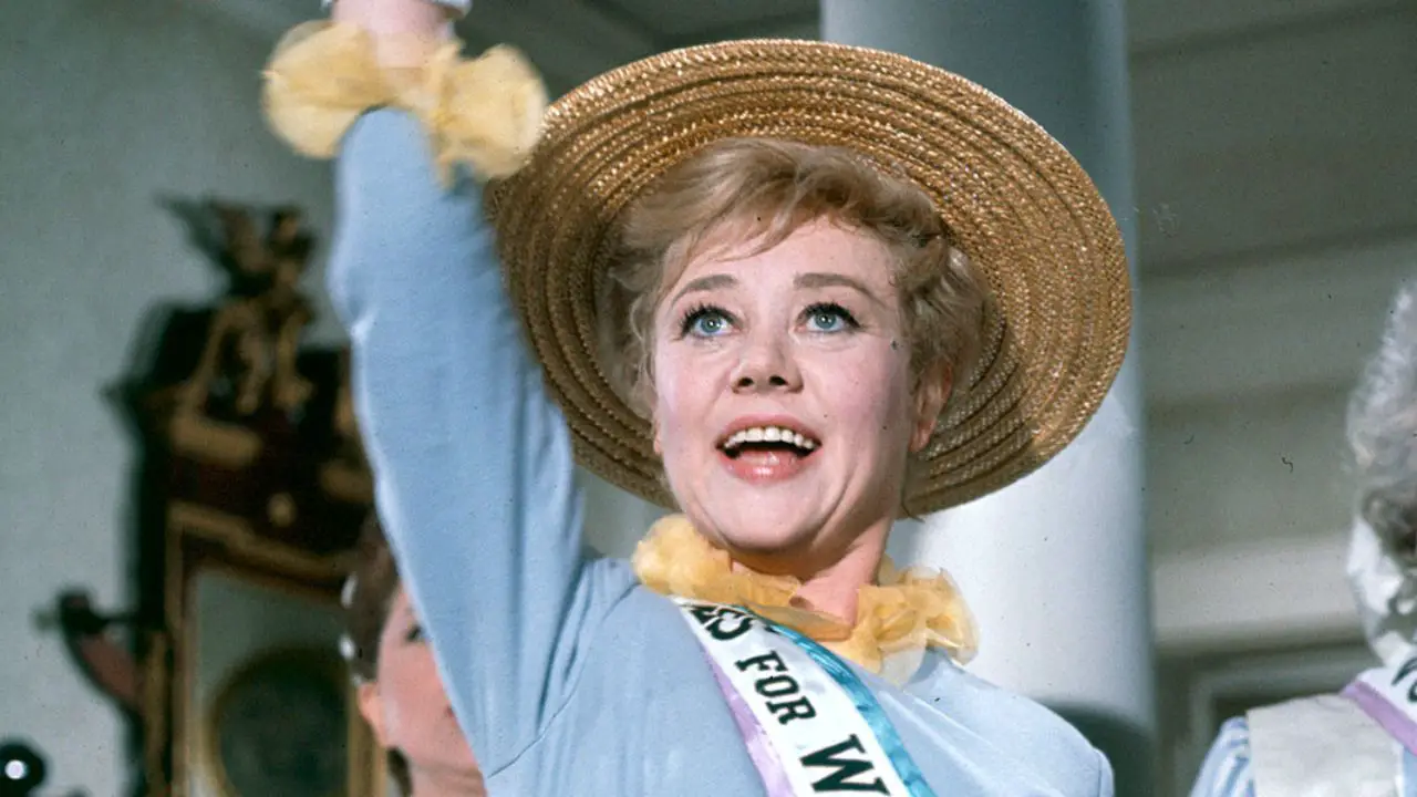 ‘Mary Poppins’ Actor Glynis Johns Dead at 100