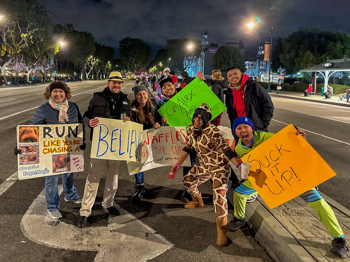 Thousands Run Through Disneyland Resort and Streets of Anaheim for 2024