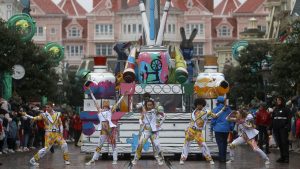 Disneyland Paris Shares What a Day With ‘A Million Splashes of Colour’ Dancers is Like