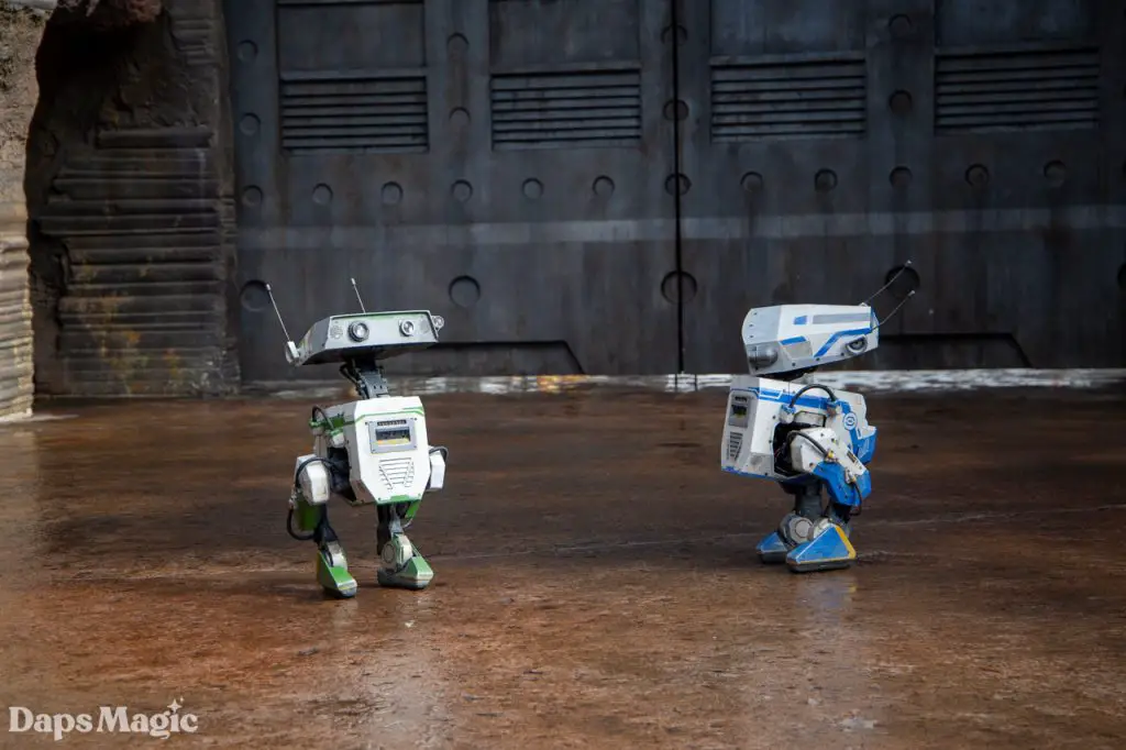 VIDEO/PHOTOS: BDX Droids Arrive at Star Wars: Galaxy's Edge at ...