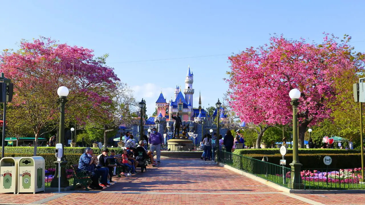 Disneyland Cast Member Welcome Home | DISNEY THIS DAY | April 27, 2021