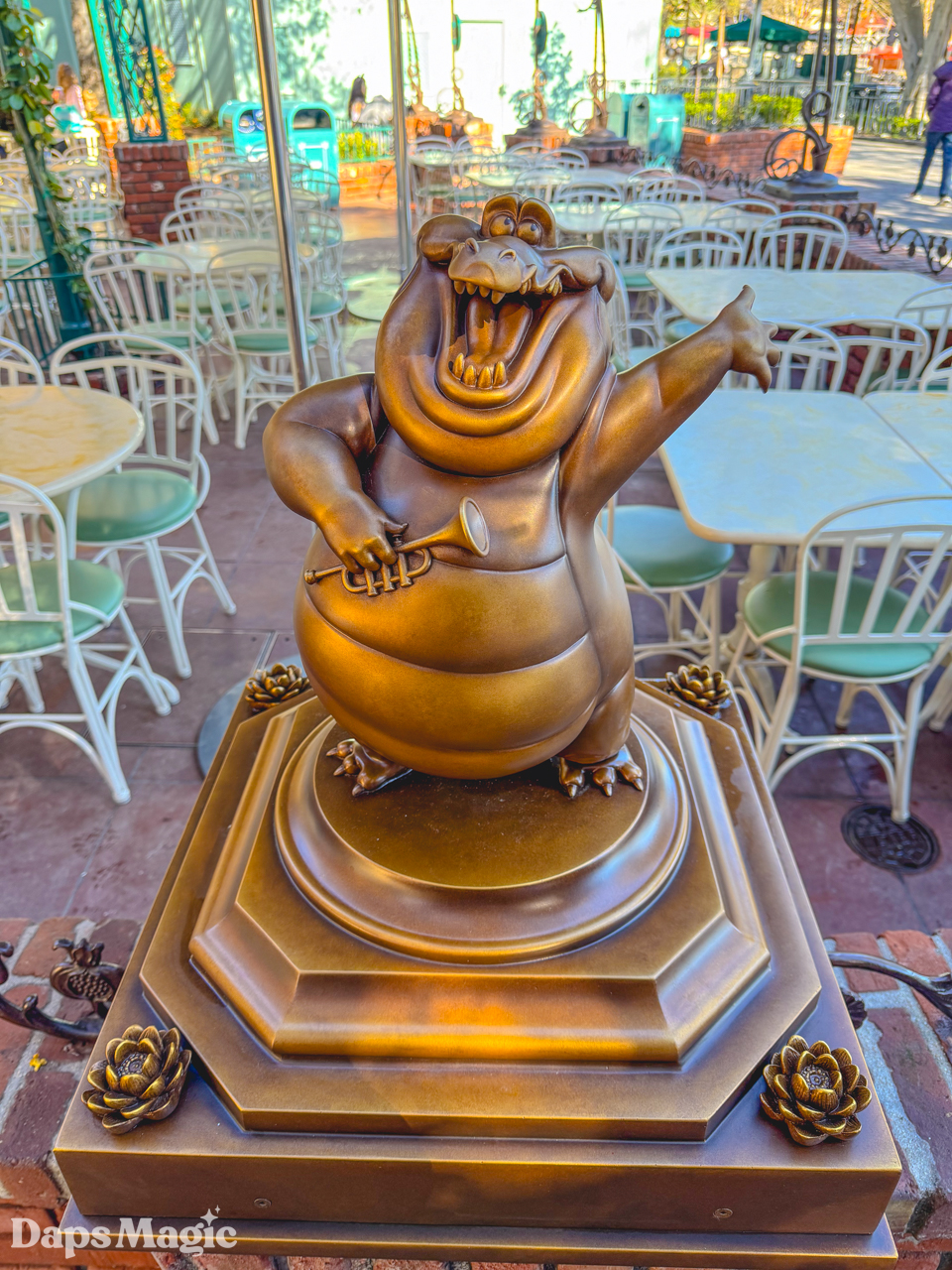 New Louis the Alligator Statue Appears Outside Tiana's Palace at Disneyland