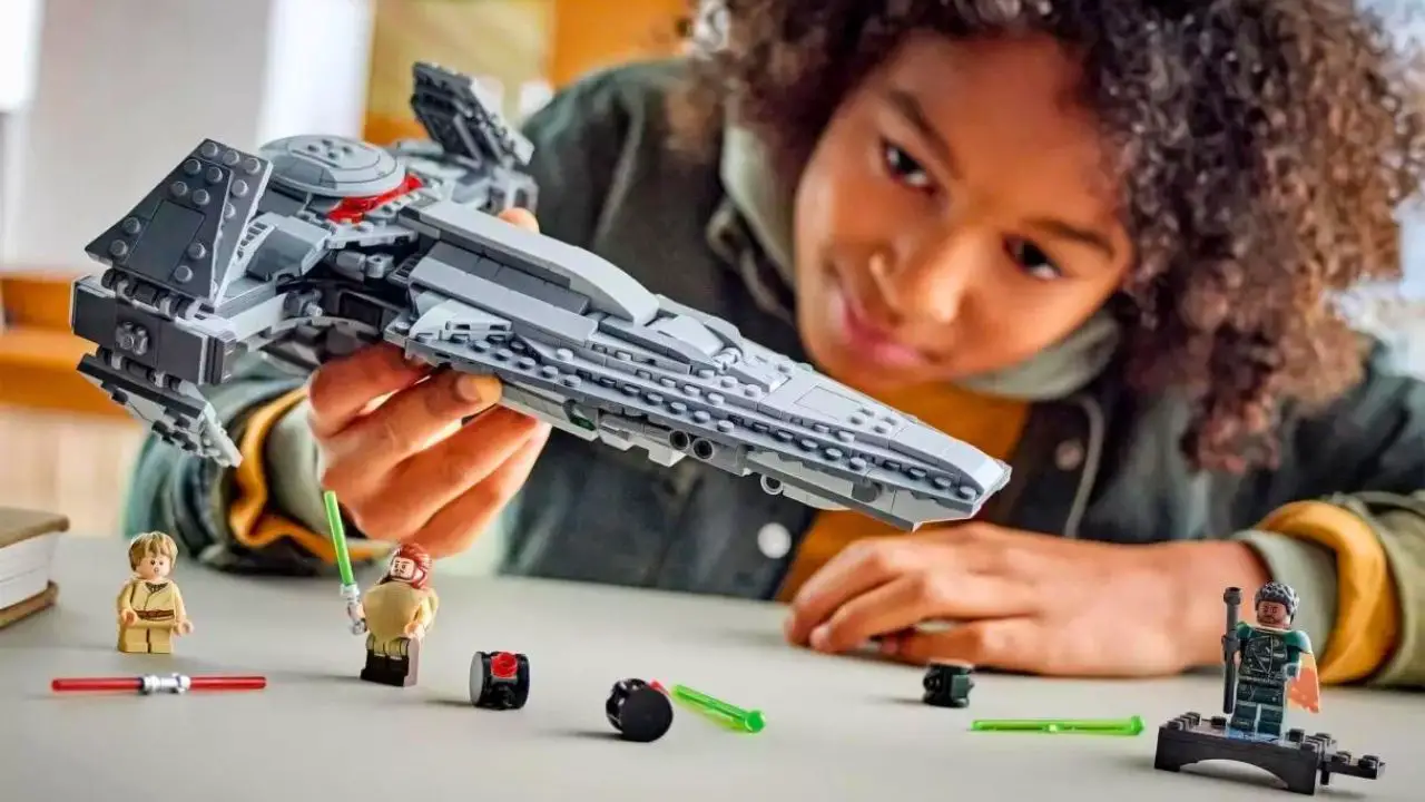 Check Out These New LEGO Star Wars Sets on Disney Store