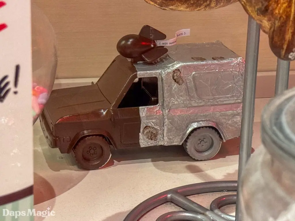 Pizza Planet Truck - Pixar Fest - Mickey and Minnie's Runaway Railway - Mickey's Toontown