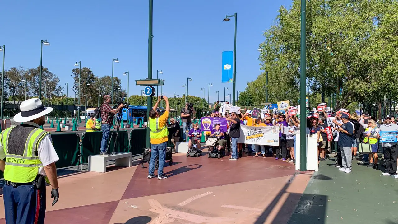 Disneyland Resort Unions Protest