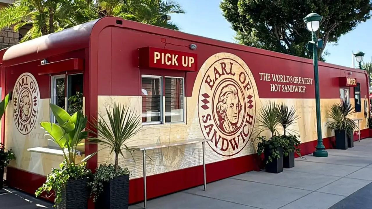 Earl of Sandwich Pop-Up Opens in Downtown Disney District