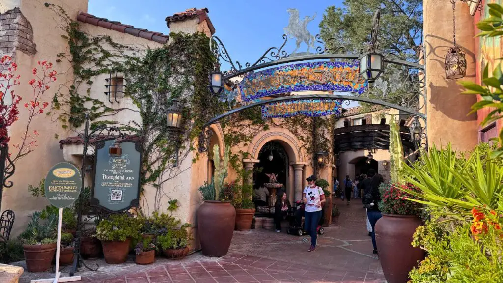 Rancho Del Zocalo - Frontierland - Disneyland