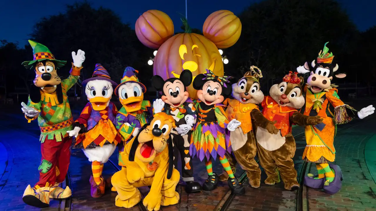 Mickey and Friends Debut New Halloween Costumes at Disneyland for Halloween Time