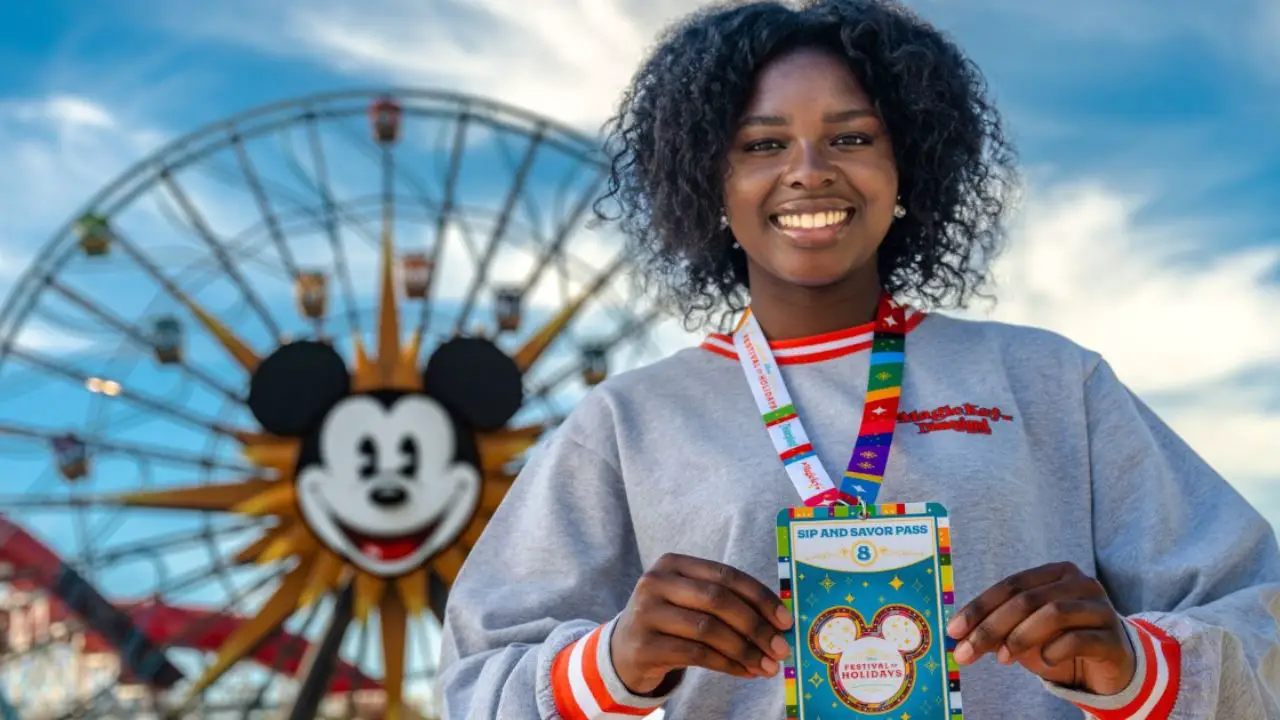 Extra Holiday Magic Available for Disneyland Magic Key Holders