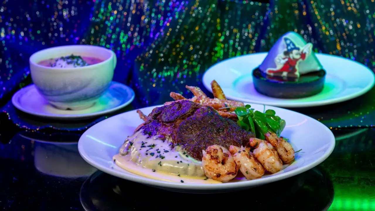 New ‘Fantasmic!’ Dining Package Coming to Cafe Orleans at Disneyland Resort