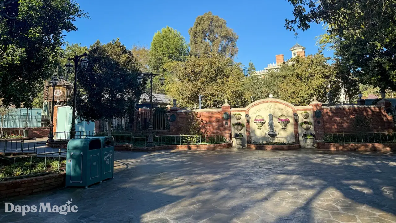 Magnolia Park - New Orleans Square - Disneyland