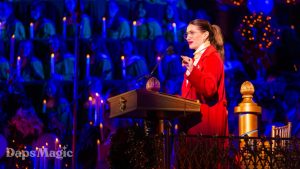 PHOTOS/VIDEOS: Kathryn Hahn Provides Animated Narration for Christmas Story During Disneyland’s Candlelight Processional