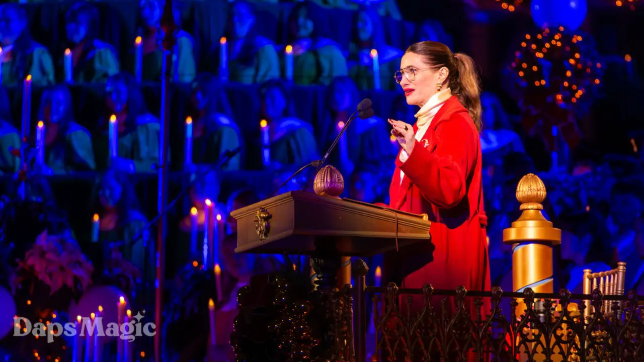 PHOTOS/VIDEOS: Kathryn Hahn Provides Animated Narration for Christmas Story During Disneyland’s Candlelight Processional