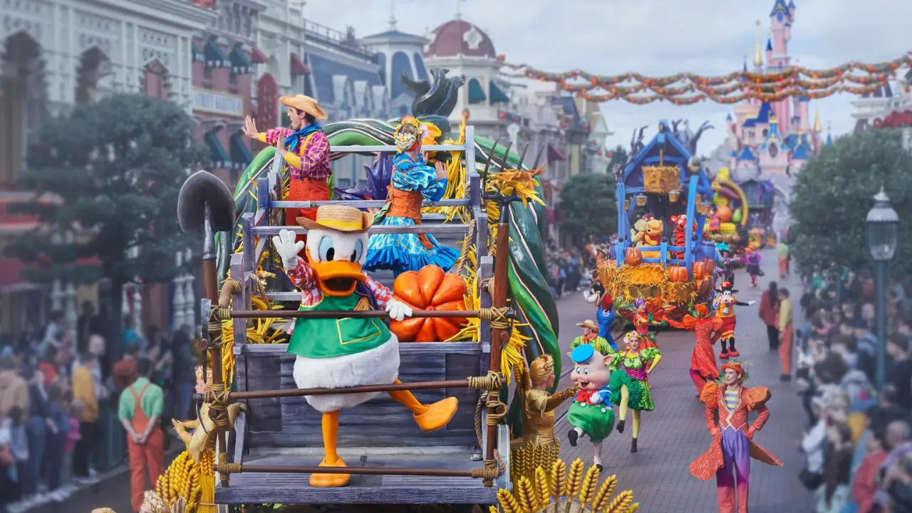 Disneyland Paris Announces Dates for Halloween and Holiday Festivities