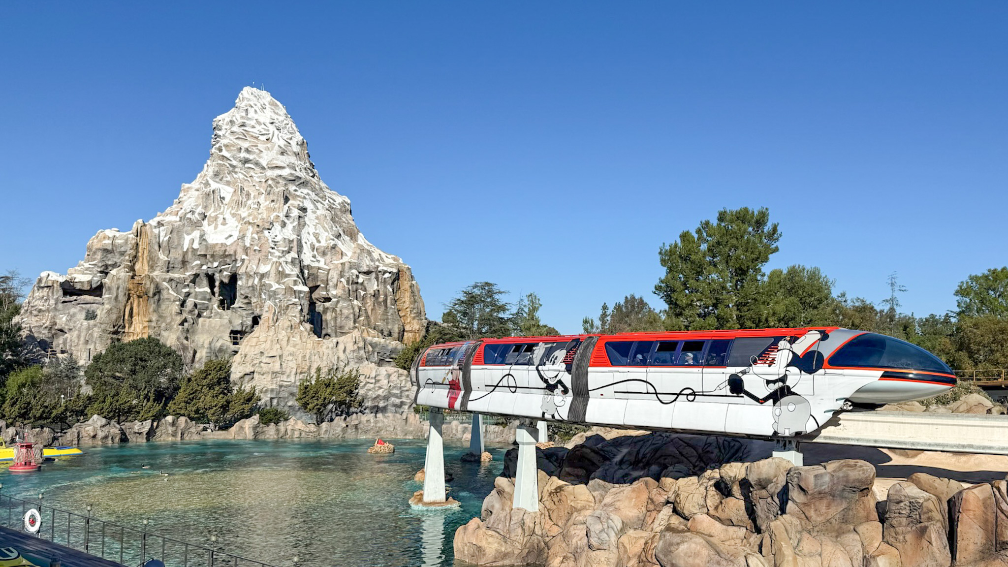 Monorail Returns to the Skies Above Disneyland with New Entrance at Downtown Disney District