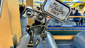 New Disneyland Droid Directs Food Scraps in Tomorrowland