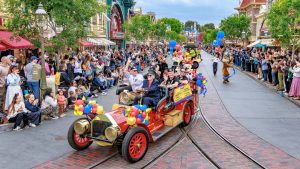 Disneyland Resort Honors First Responders of Los Angeles Fires