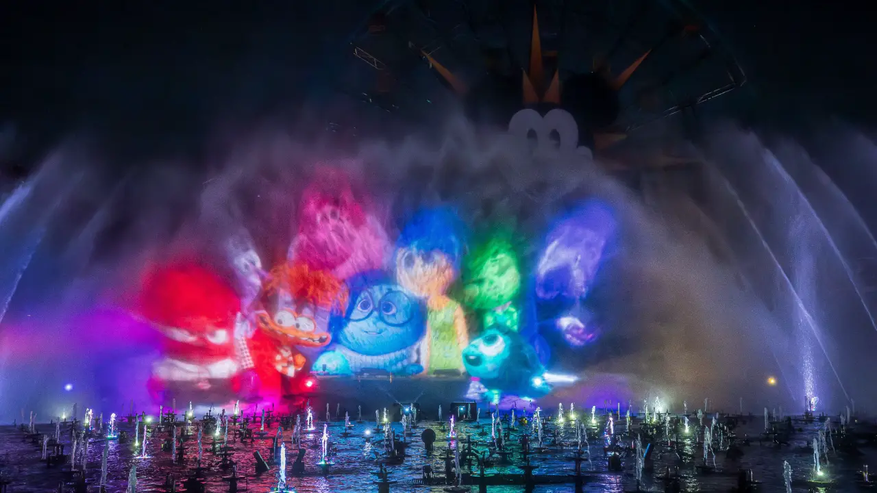‘World of Color Happiness!’ Brings Happy to Paradise Lagoon at Disney California Adventure