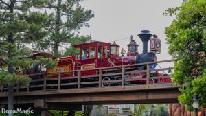 VIDEO: Western River Railroad at Tokyo Disneyland