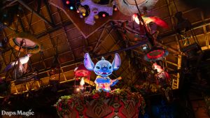 VIDEO: The Enchanted Tiki Room: Stitch Presents Aloha E Komo Mai! at Tokyo Disneyland