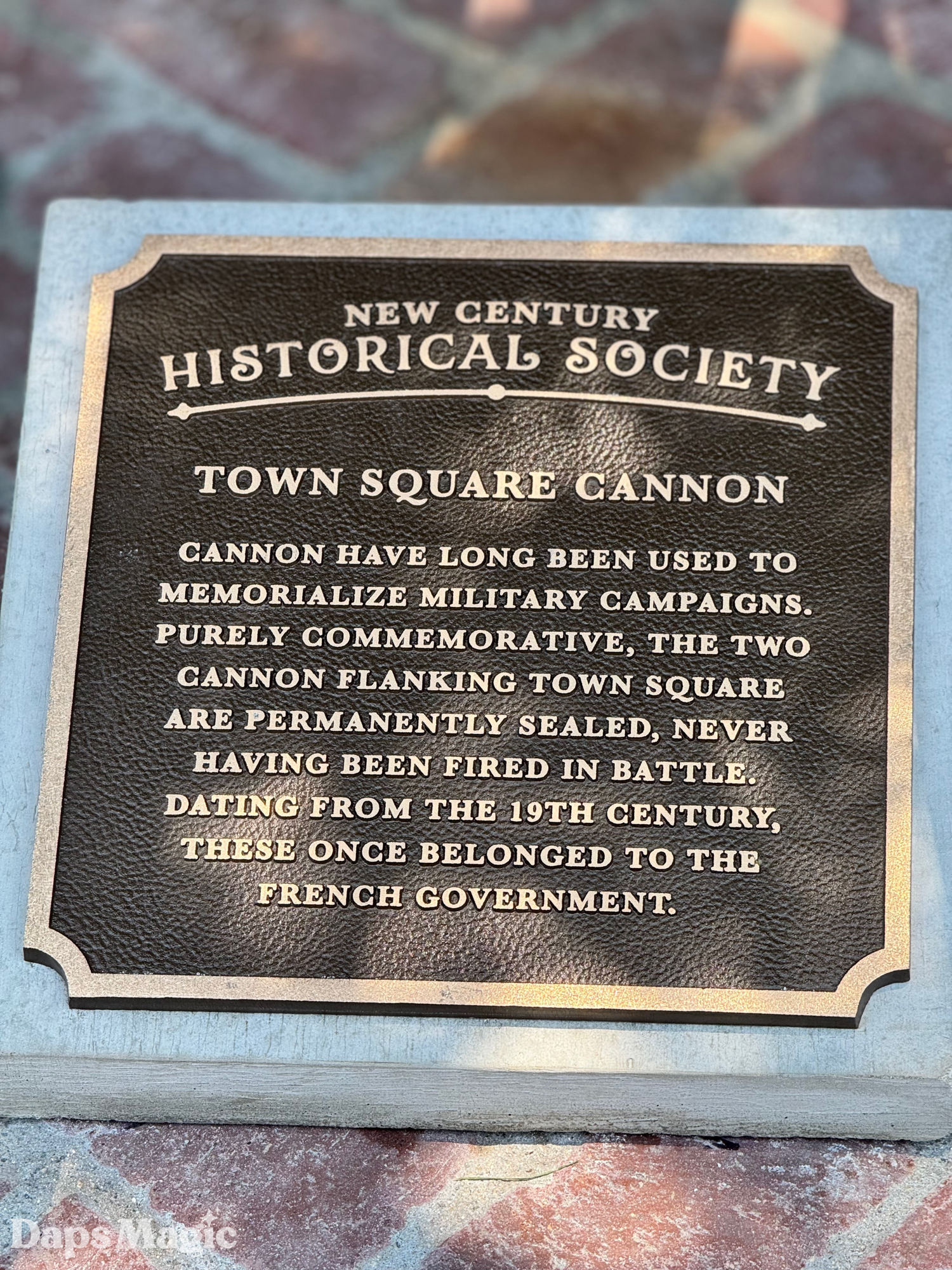 Town-Square-Cannon-Plaque-Main-Street-USA-Disneyland-2.jpg