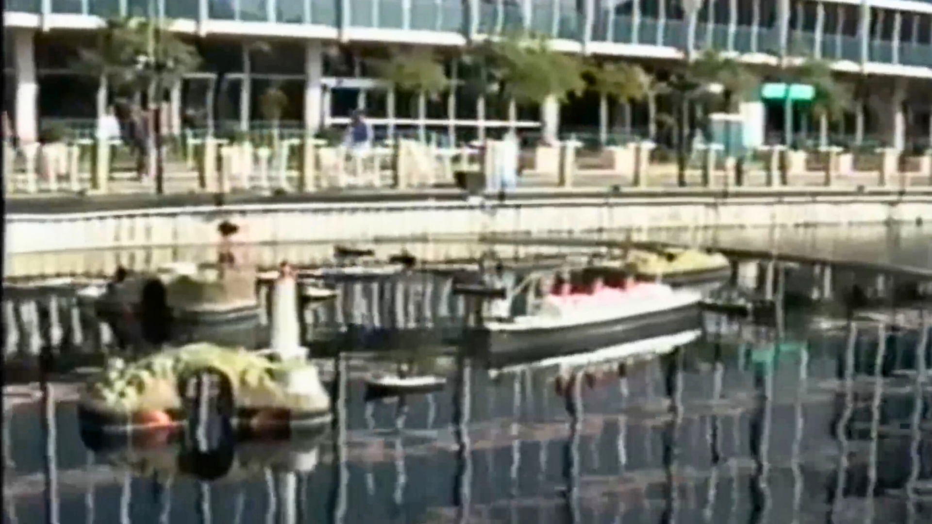 VIDEOS: 1991 Disneyland Hotel & Vacational Campground Tour