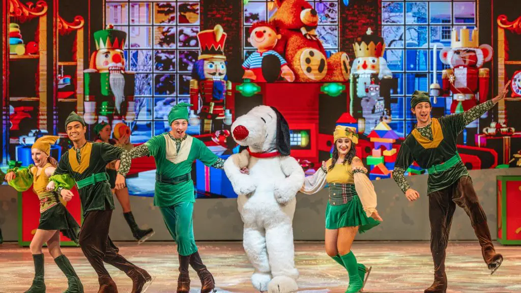Snoopy's Night Before Christmas Knott's Merry Farm